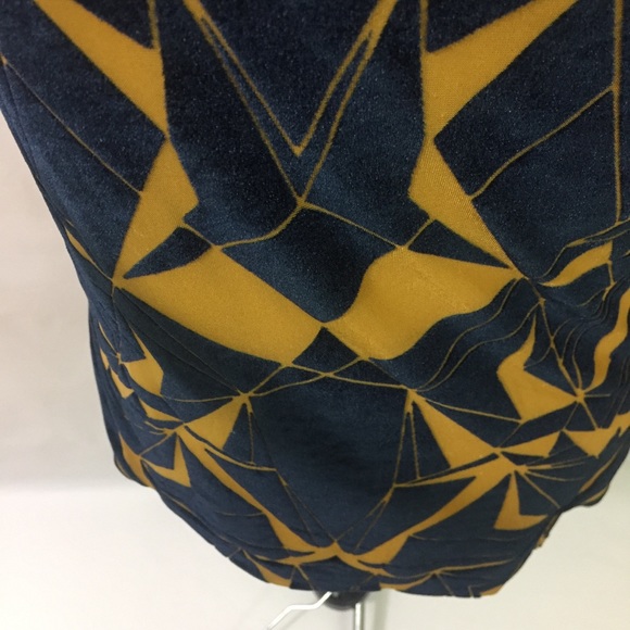 Viviana G Velvet mesh geometric long sleeve tee L - Picture 4 of 8